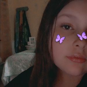 Meet your Posher, Layla